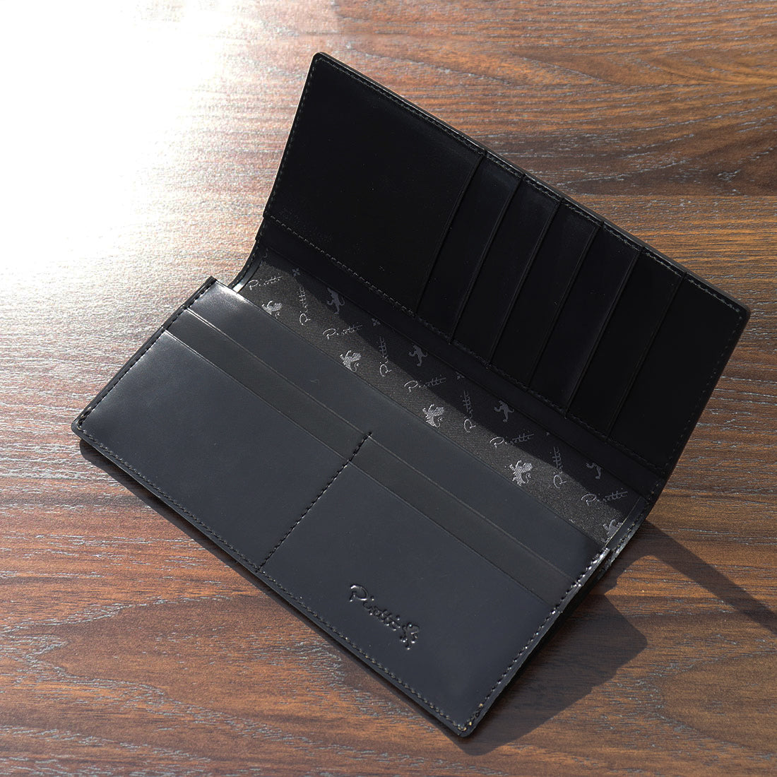 ピレッティxホーウィン シェルコードバン 革財布